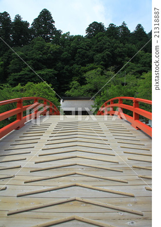 在Muroji寺廟門前面的Dumoji橋樑 21318887