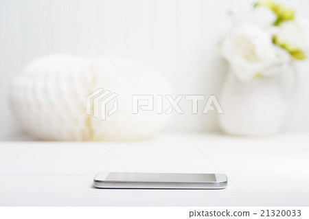 Smartphone on the table 21320033