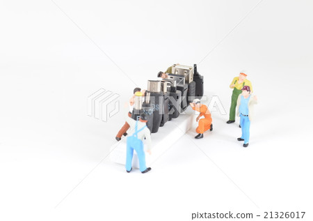 concept of teamwork at construction site concept of teamwork at construction site 21326017