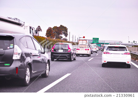 高速公路上的事故堵塞 高速公路上的事故堵塞 21330961