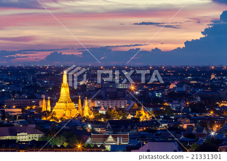 Wat Arun temple of a dawn during twilight time  21331301