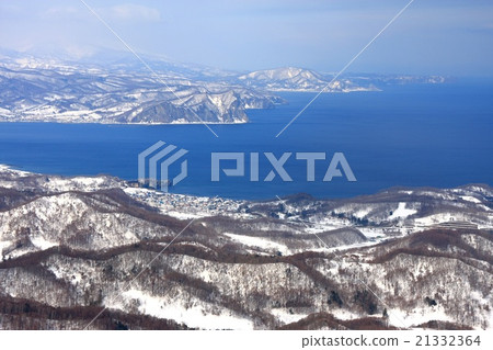 從Shioya Maruyama和日本海看到的雪山 21332364