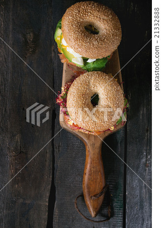 Bagels with salmon and egg Bagels with salmon and egg 21332888