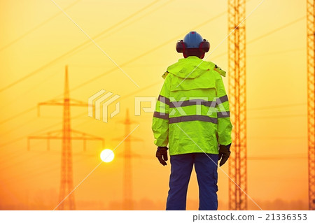 Worker at the sunrise Worker at the sunrise 21336353