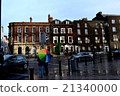 Dublin's rainy street corner 21340000