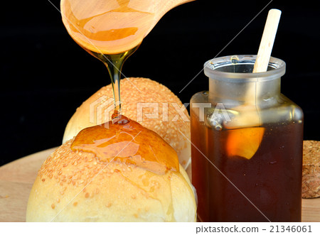 sweet honey and breads 21346061