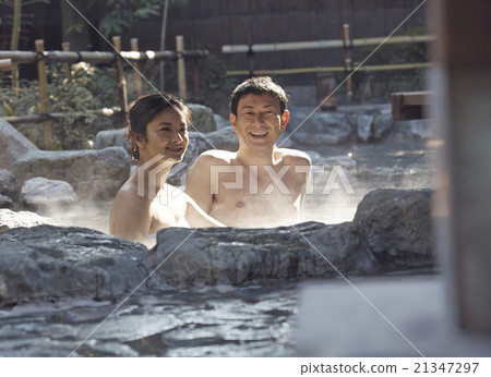 A couple enjoying a hot spring trip A couple enjoying a hot spring trip 21347297