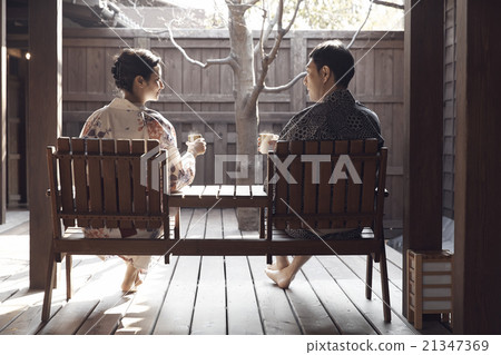 A couple to take a break A couple to take a break 21347369