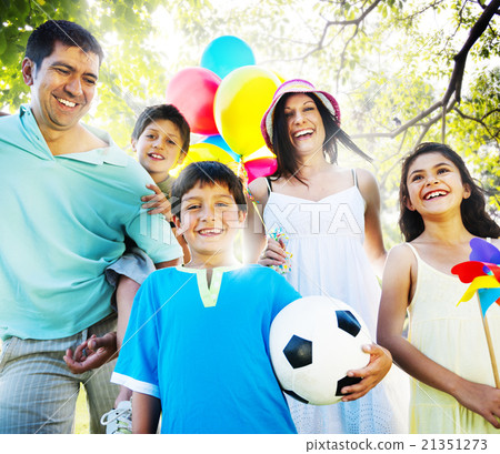 Family Happiness Parents Holiday Vacation Activity Concept Family Happiness Parents Holiday Vacation Activity Concept 21351273