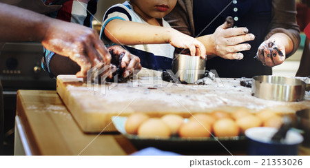 Cookie Bake Bakery Child Dessert Discovery Leisure Concept Cookie Bake Bakery Child Dessert Discovery Leisure Concept 21353026