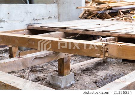 Floorboard foundation laying house demolition trader semi-destructive building to destroy houses dismantling work wood waste material disrupting Japanese architecture Floorboard foundation laying house demolition trader semi-destructive building to destroy houses dismantling work wood waste material disrupting Japanese architecture 21356834