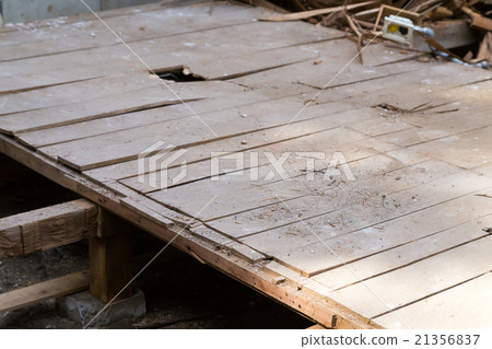 Floorboard foundation laying house demolition trader semi-destructive building to destroy houses dismantling work wood waste material disrupting Japanese architecture Floorboard foundation laying house demolition trader semi-destructive building to destroy houses dismantling work wood waste material disrupting Japanese architecture 21356837
