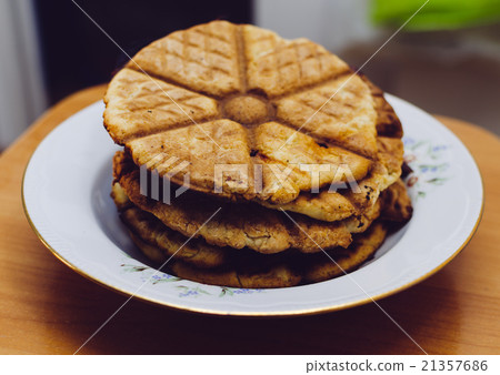 Plate with cookies 21357686