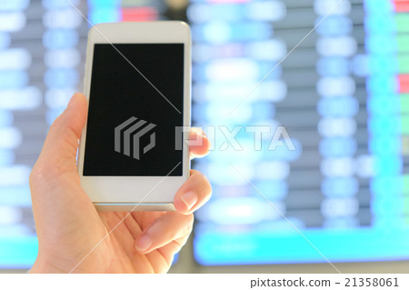 hand holding smartphone  hand holding smartphone  21358061