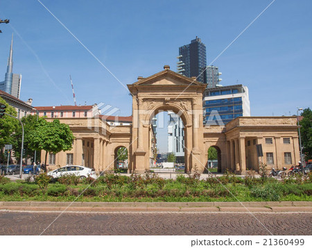 Porta Nuova in Milan 21360499