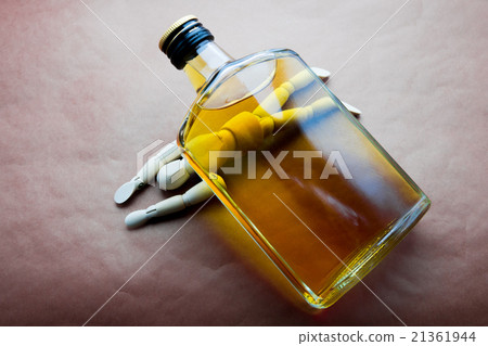 被清酒壓碎的人 被清酒壓碎的人 21361944