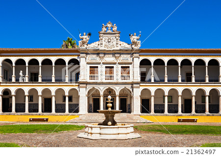 University of Evora University of Evora 21362497
