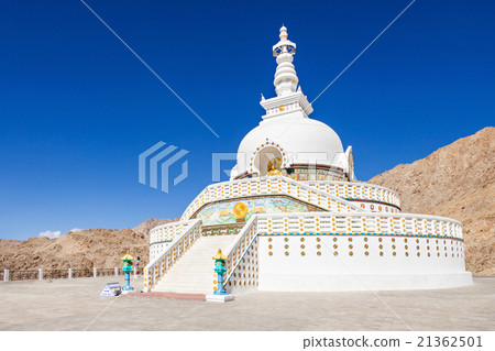 Shanti Stupa 21362501