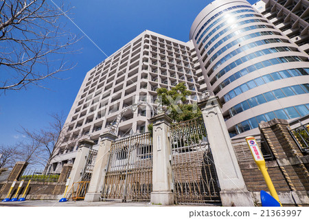 Nagoya Hospital (Nagoya University Medical School Hospital) Main gate and outer wall 21363997