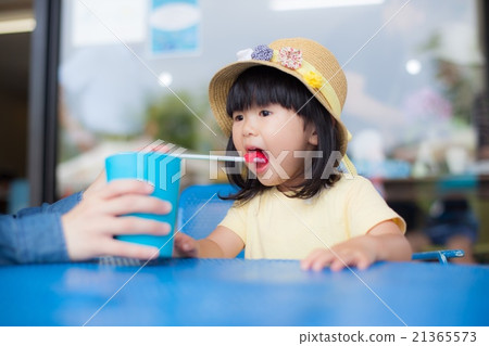 Eat shaved ice and take a break♪ 21365573