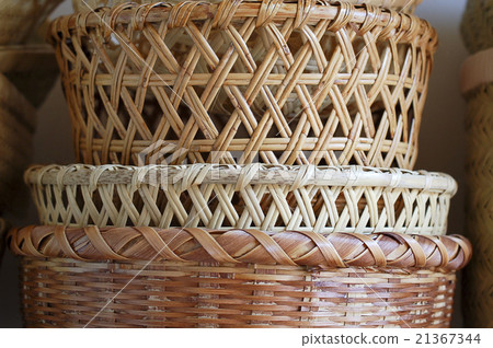 Bamboo basket 21367344