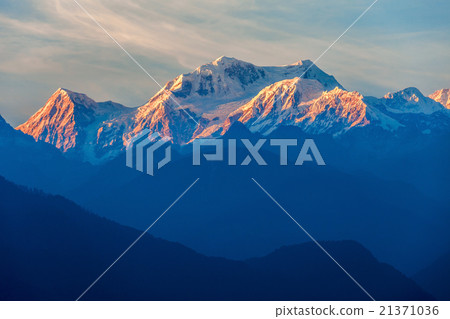 Kangchenjunga mountain view 21371036