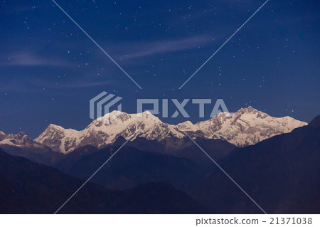 Kangchenjunga mountain view 21371038