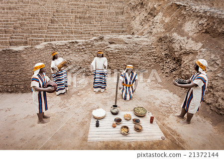 Huaca Pucllana, Lima 21372144