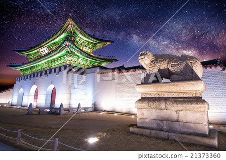 Gyeongbokgung palace and Milky Way in Korea. 21373360