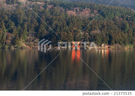蘆之湖和鳥居 蘆之湖和鳥居 21373535