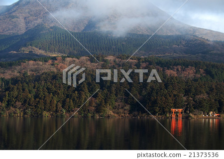 蘆之湖和鳥居 蘆之湖和鳥居 21373536