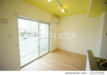Stylish room of yellow ceiling 21375560