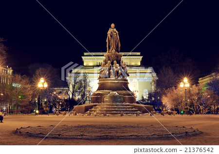 night view of the Alexandrinsky theater night view of the Alexandrinsky theater 21376542