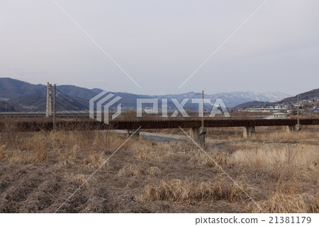 Kijima Line Yaizasegawa Bridge and Hokuriku Shinkansen Line 21381179