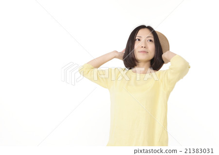 草帽的小姐 21383031