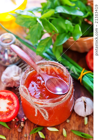tomato sauce 21383419