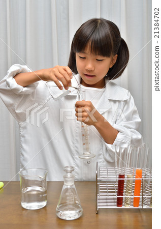 Girls experimenting with science Girls experimenting with science 21384702