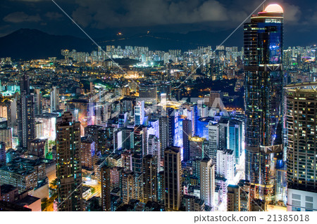 Scenery where Hong Kong skyscraper stands Evening landscape / night view 21385018