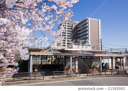 Iwakura Station and Sakura West Exit 21385083