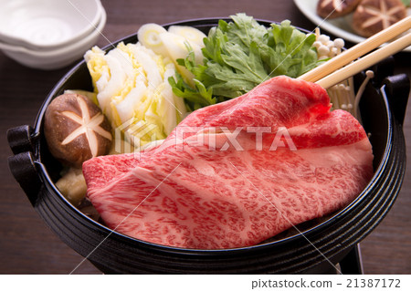 Kuroge Wagyu Beef Frosting Shoulder Rose Sukiyaki Kuroge Wagyu Beef Frosting Shoulder Rose Sukiyaki 21387172