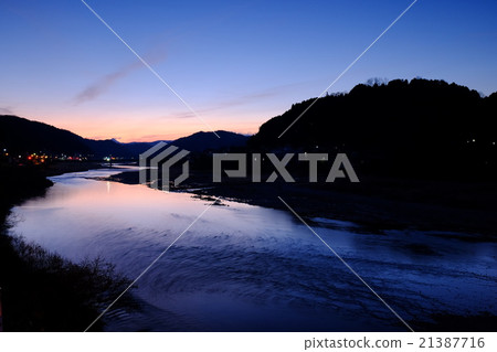吉野川的黎明(奈良吉野郡大淀町) 吉野川的黎明(奈良吉野郡大淀町) 21387716