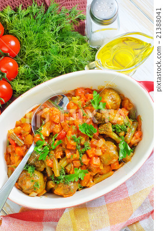 baked vegetables 21388041