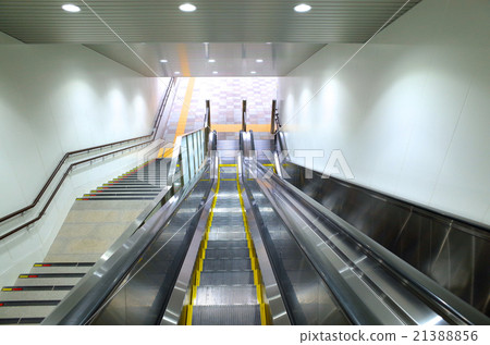 仙台市營地鐵東西線自動扶梯 21388856