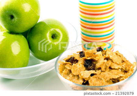 healthy breakfast 21392079