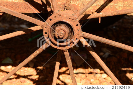old metal rusty wheel old metal rusty wheel 21392459