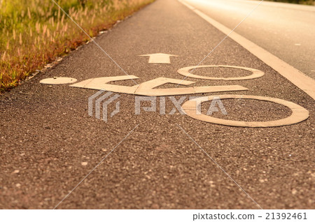 bicycle lane sign on the road bicycle lane sign on the road 21392461