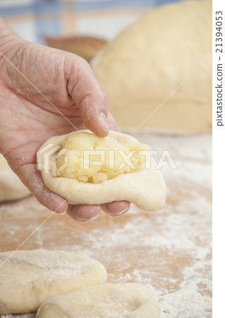 Several small patties Several small patties 21394053