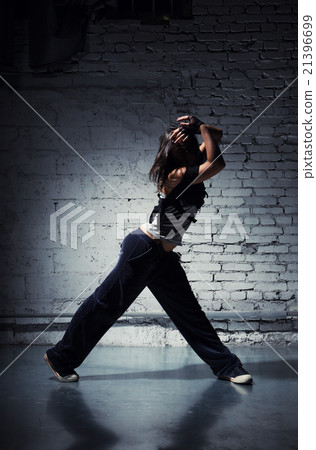 The dancer in motion  21396699