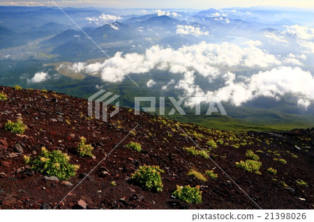 在山下富士山口下山和丹澤方向山 在山下富士山口下山和丹澤方向山 21398026