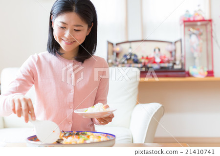 hinamatsuri, person, chirashizushi 21410741